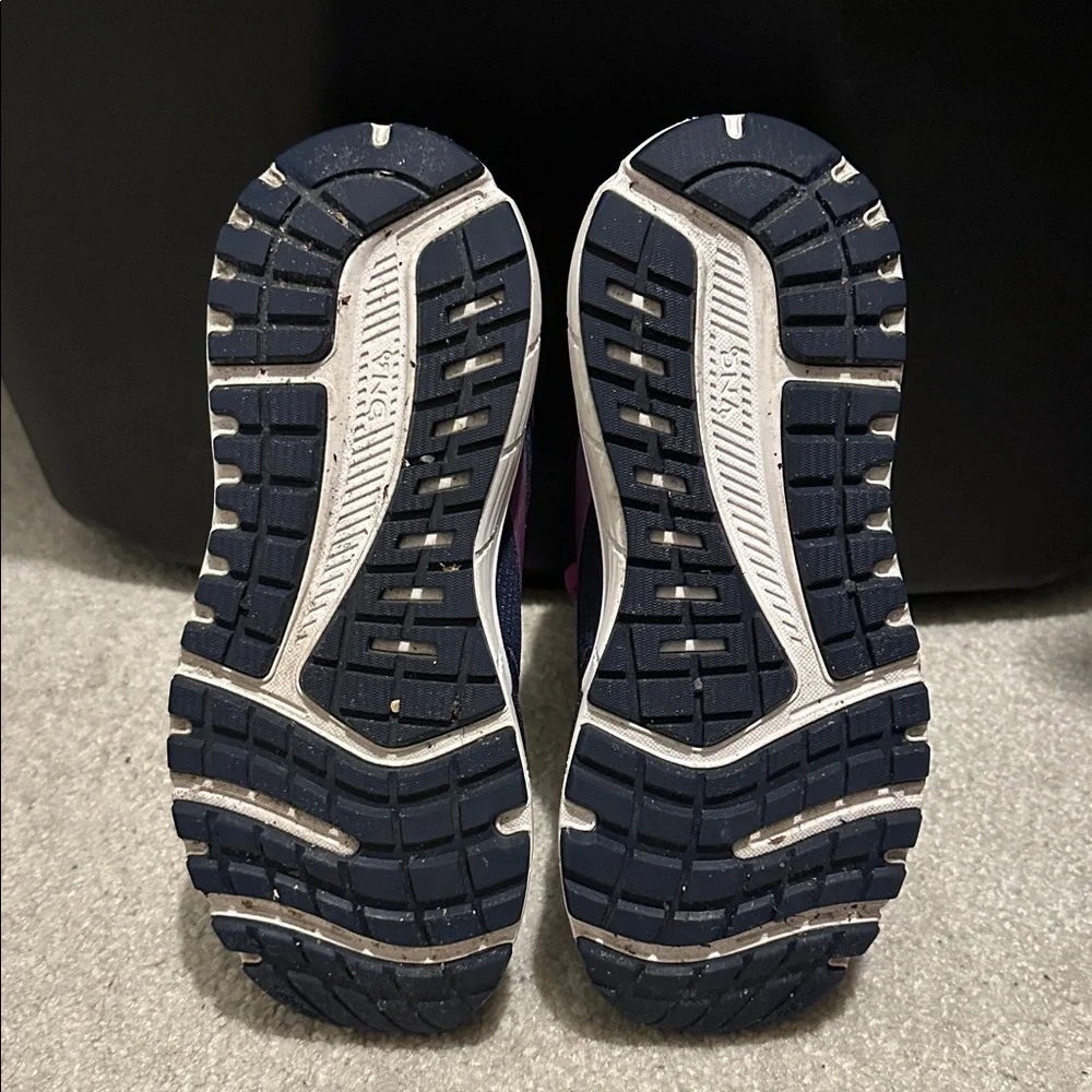 Brooks Ariel Sneakers - Dark Blue and Magenta - Picture 3 of 3